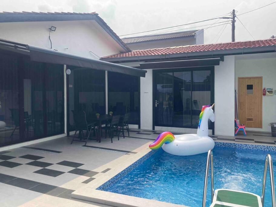 Abbie'S Private Pool Villa Bukit Mertajam Penang Exteriör bild