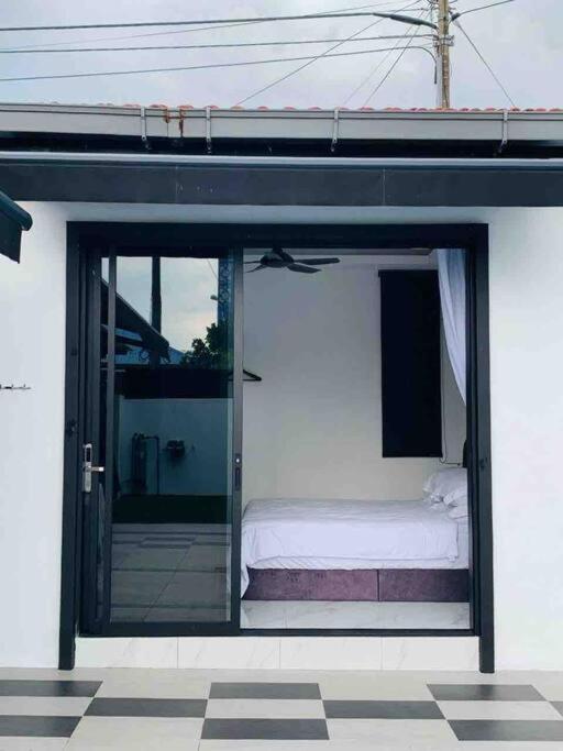 Abbie'S Private Pool Villa Bukit Mertajam Penang Exteriör bild