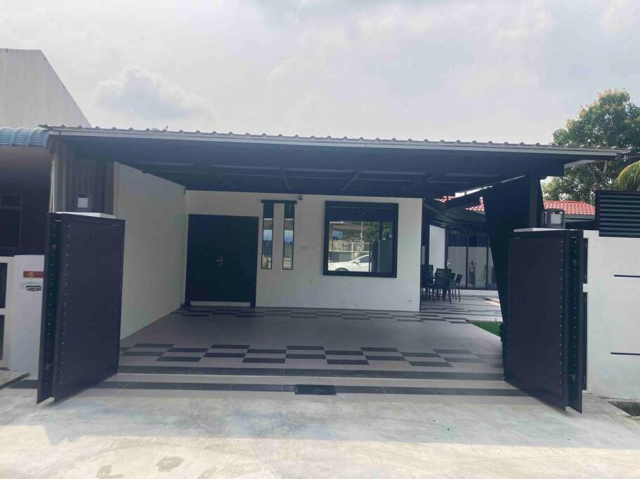 Abbie'S Private Pool Villa Bukit Mertajam Penang Exteriör bild